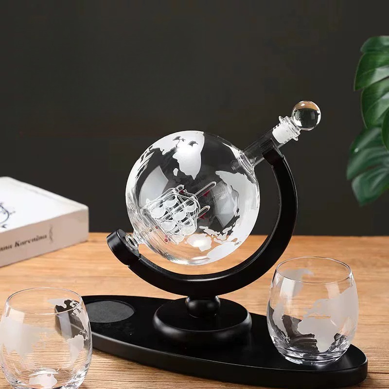 Decorative Globe Wine Decanter - огляд і ціна Decanter Globe Set